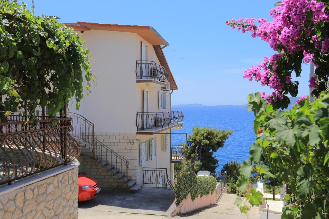 Apartments By The Sea Okrug Donji, Ciovo - 16657 多吉奥科如 外观 照片