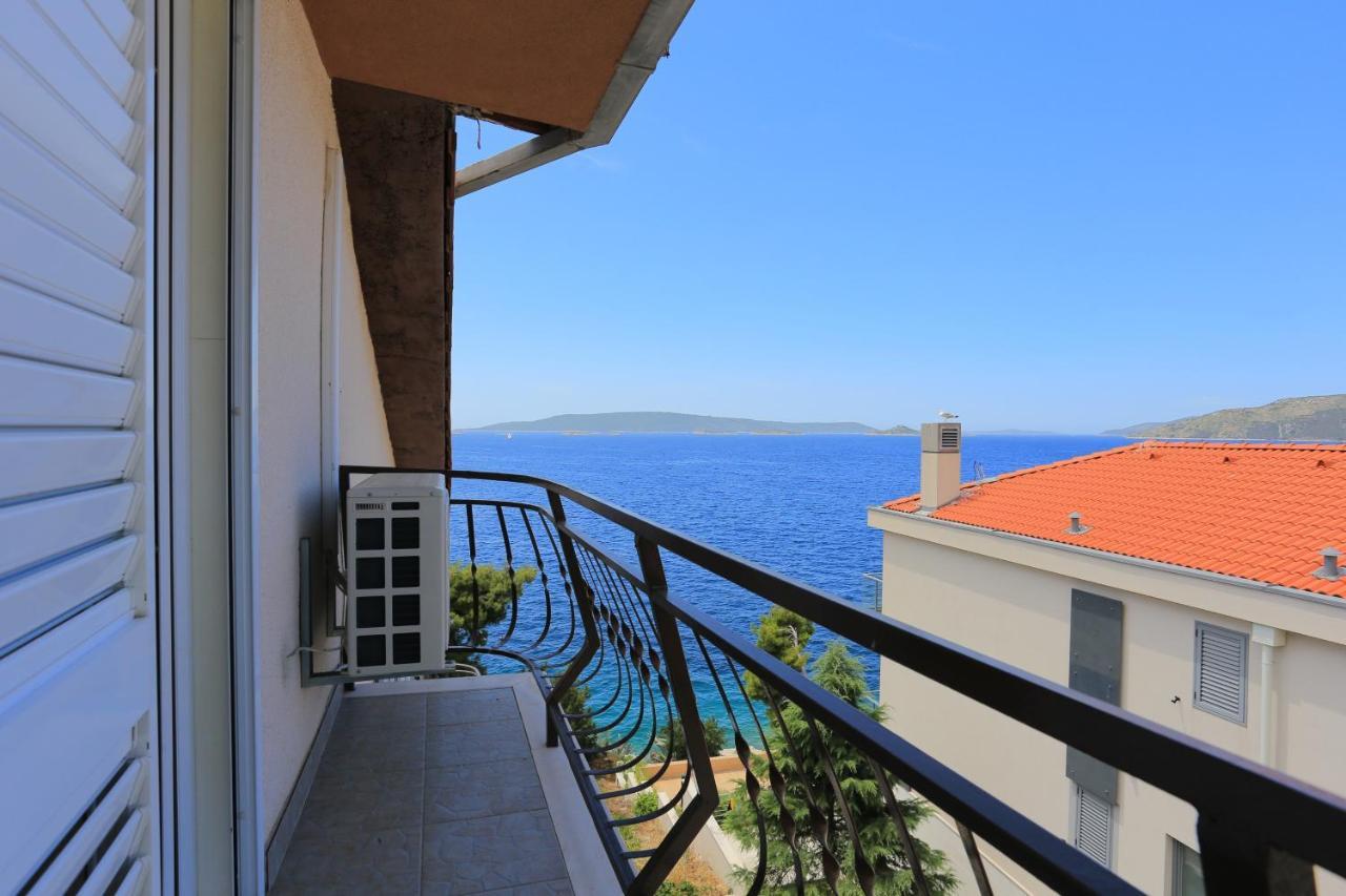 Apartments By The Sea Okrug Donji, Ciovo - 16657 多吉奥科如 外观 照片